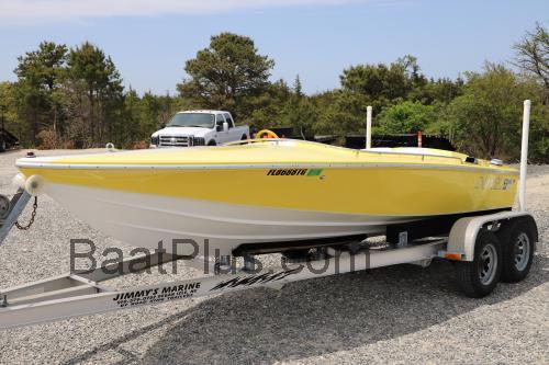 Donzi 18 Classic Spesifikasjoner og anmeldelser